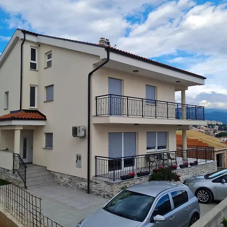 Olga Apartment *